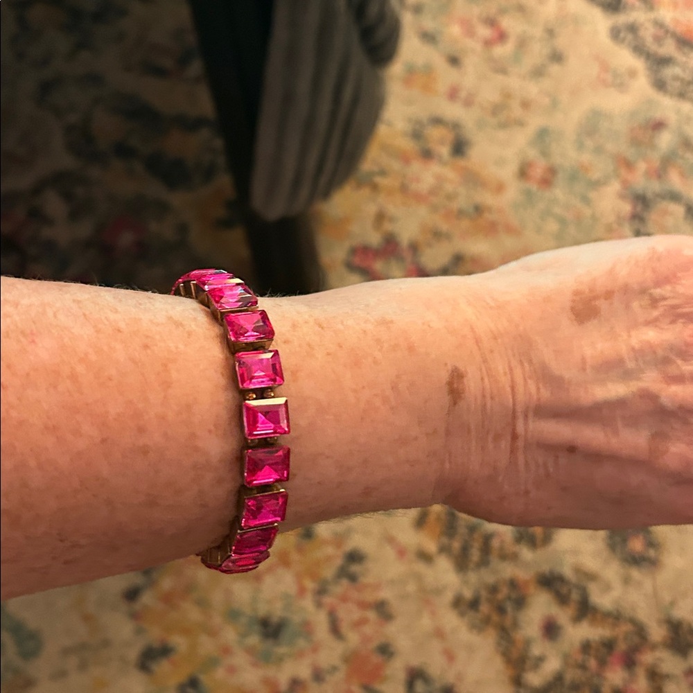 Women’s Plus Size Pink Sparkly Stones Stretch Bracelet Size Large - Picture 8 of 11